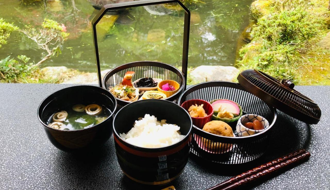 Temple Lodging Shukubo Kakurinbo Minobu Exteriör bild