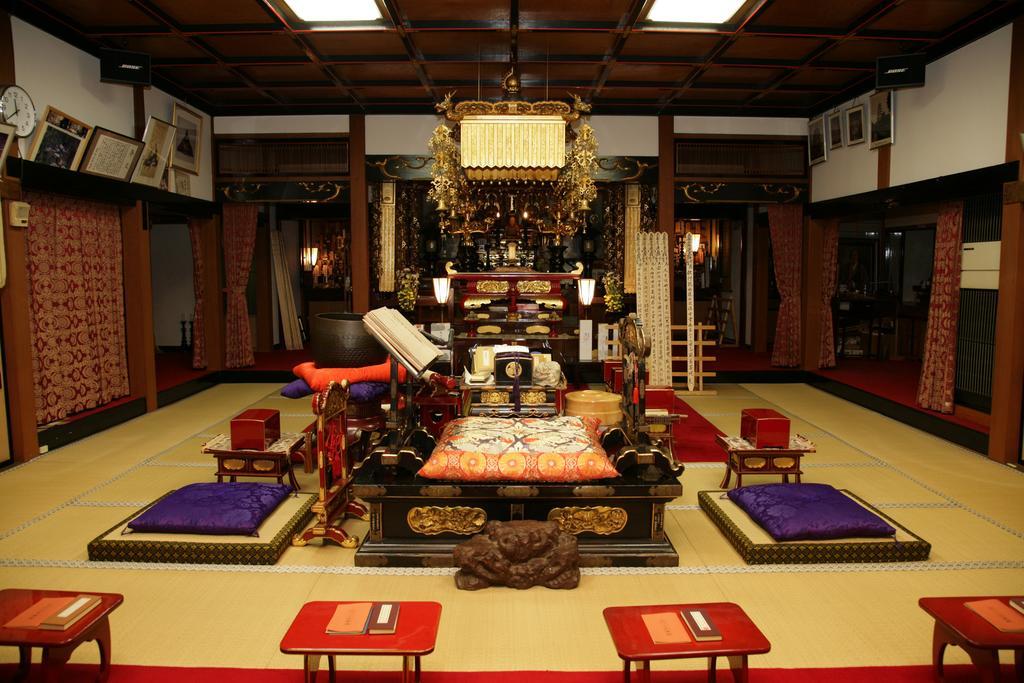 Temple Lodging Shukubo Kakurinbo Minobu Exteriör bild